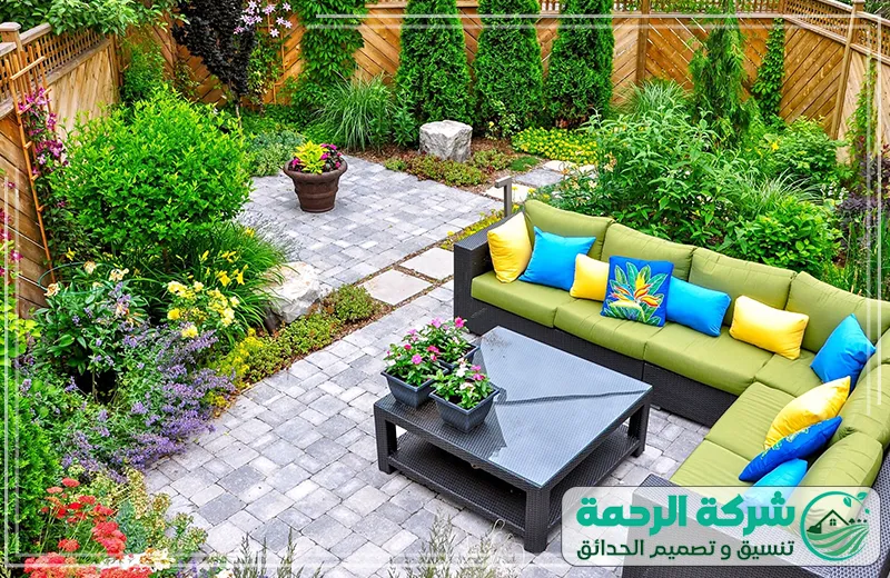 عامل تنسيق حدائق تبوك 0559460943 الرحمة يحرص فني تنسيق حدائق على اختيار أماكن الزراعة بدقة لإبراز جمال الحديقة وتنظيمها بشكل متناسق.