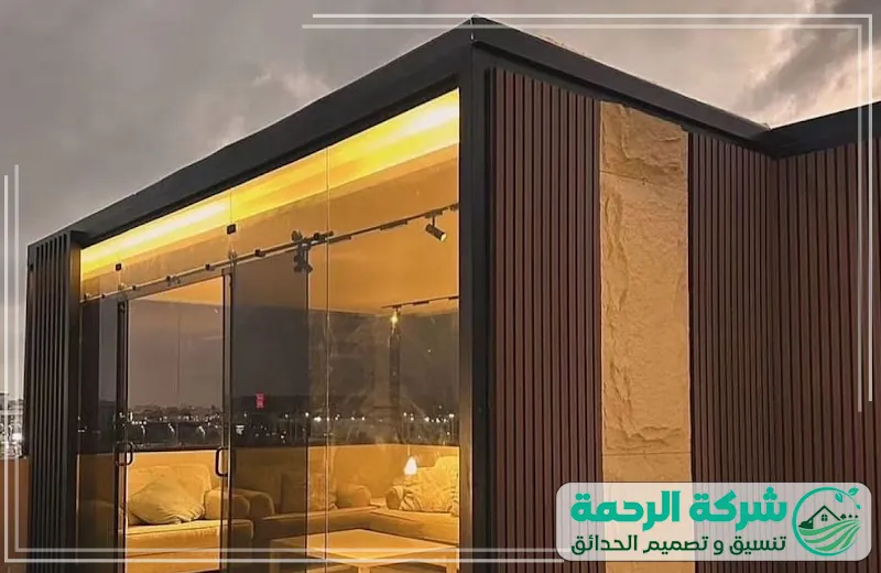 تصميم غرف زجاجية مضادة للحرارة من شركة الرحمة بجدة بأعلى جودة وعزل فعال لأجواء مريحة.