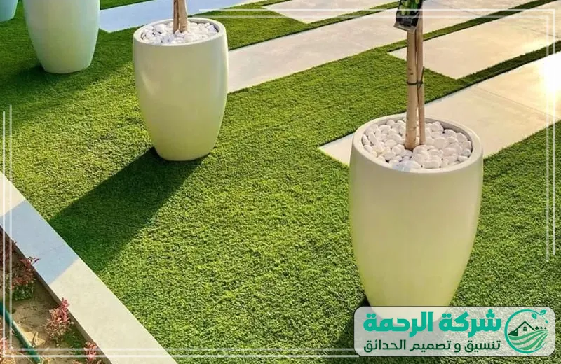 تنسيق حدائق منزلية بجدة 0559460943 شركة الرحمة احواض الزرع المخصص تصميمها من شركة الرحمة تضيف لمسة ابداعية في ممر المنزل